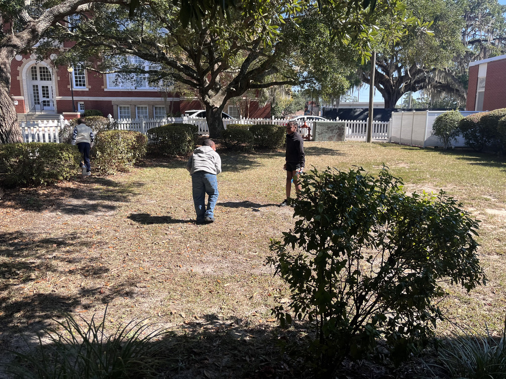 2nd grade Cleans Scottie Yard