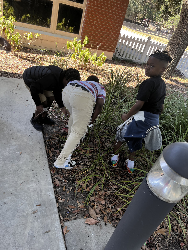 2nd grade Cleans Scottie Yard