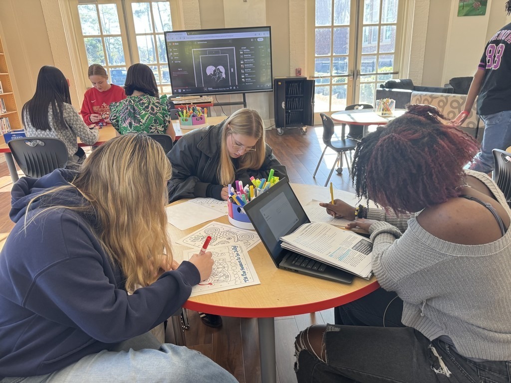 THS Library is BACK! 6