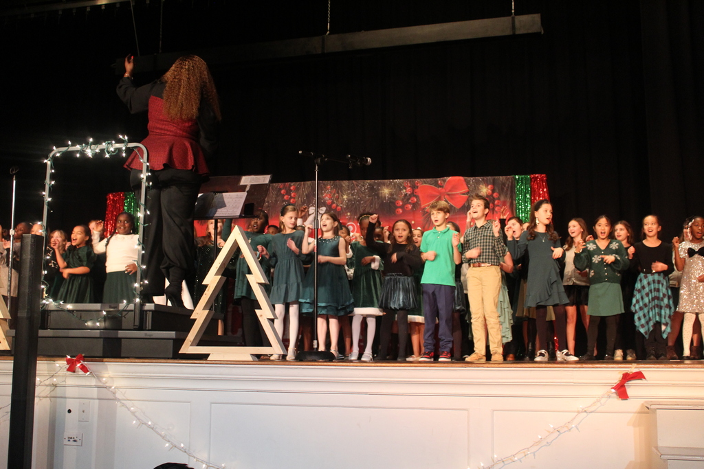 HES/JES Christmas Program 8