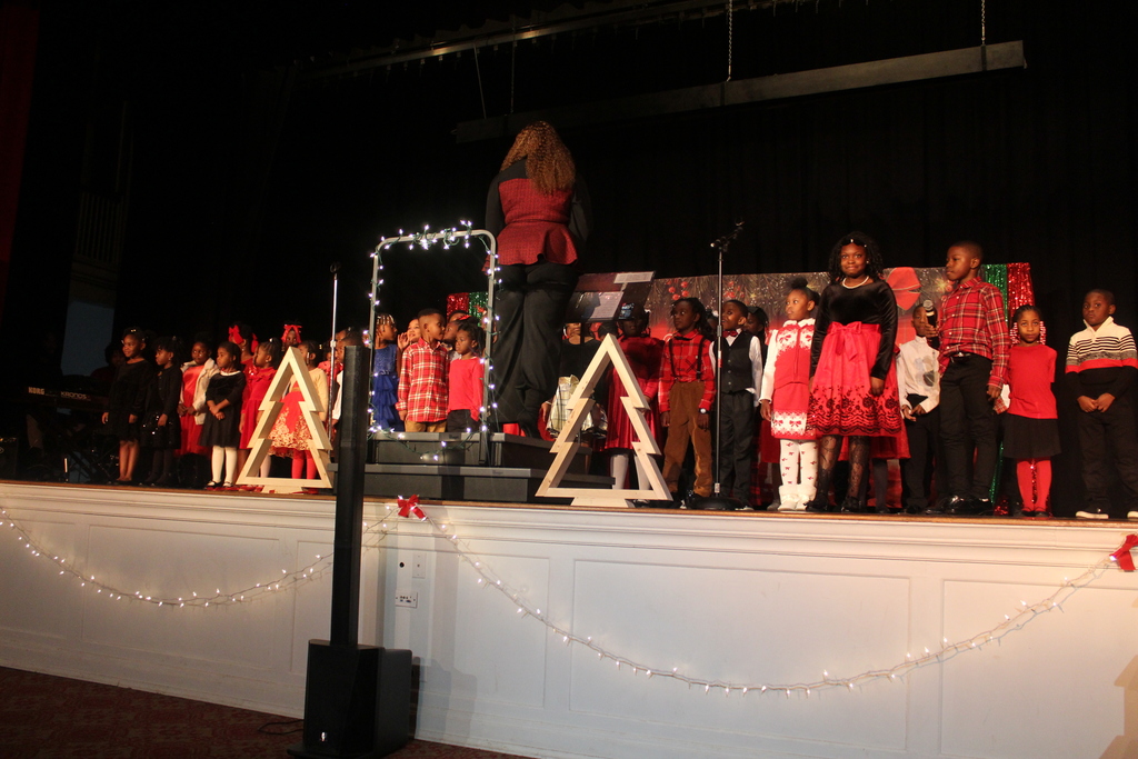 HES/JES Christmas Program 4