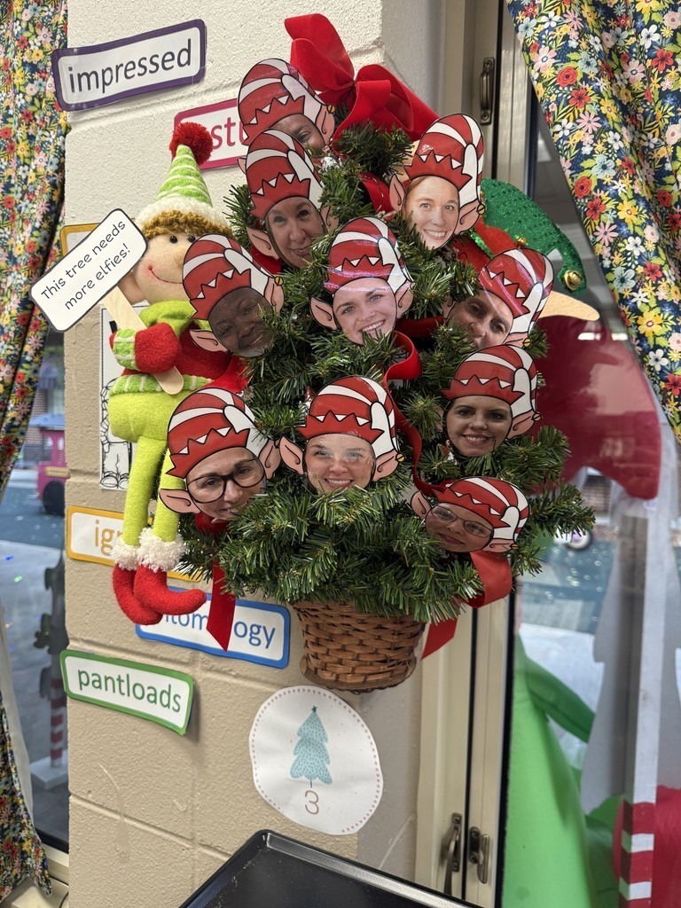 JES Library Christmas Tree Contest  3