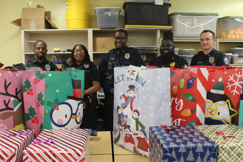 Operation Bulldog Cheer with TPD/SROs