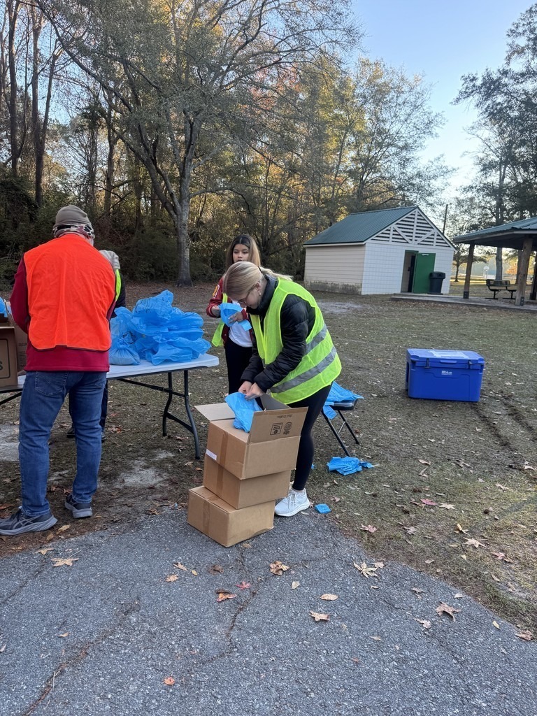 THS Student Gov Weston Park Project Volunteer 4