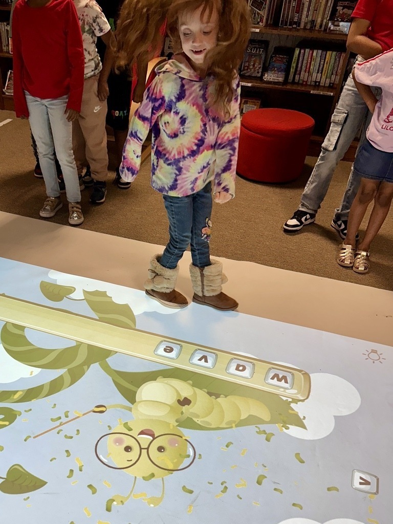 SES 1st Grade Active Floor Phonics 5