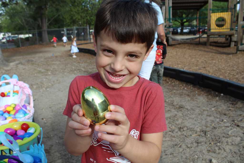 HES and JES Prek Easter Egg Hunt 7