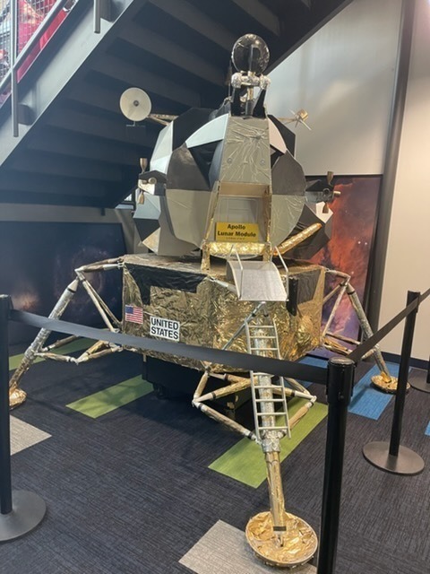 HES The Challenger Center 1st grade 8
