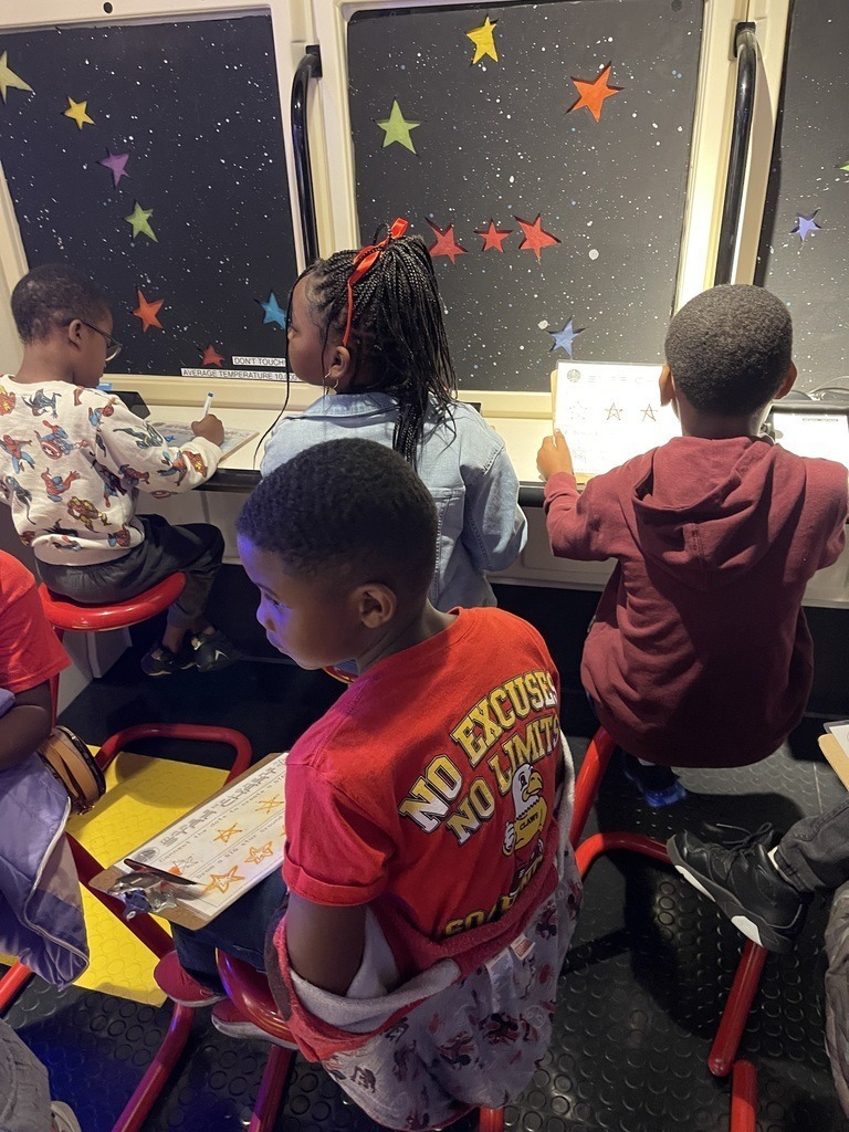 HES The Challenger Center 1st grade 10