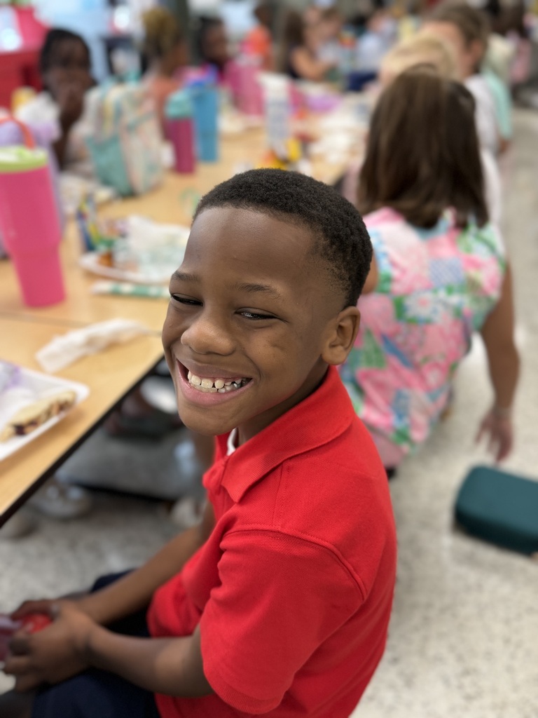 JES Friday Feel First Week Smiles 4