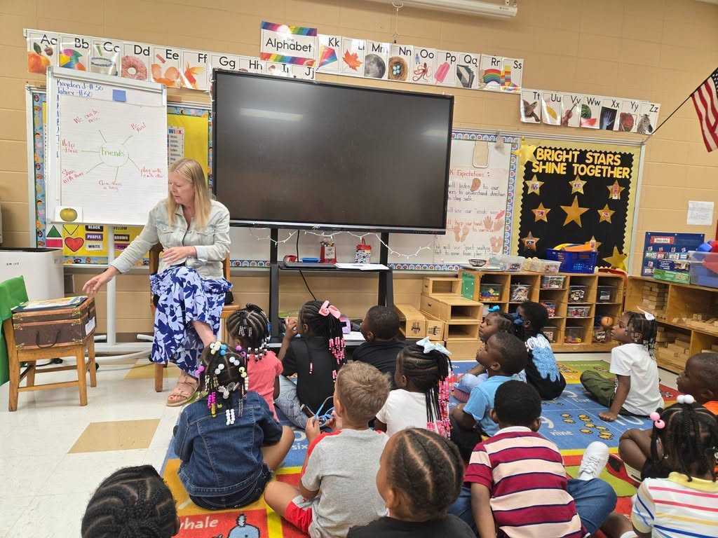 HES Literacy Rotation with Sedam 3