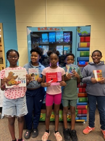 We love to read!