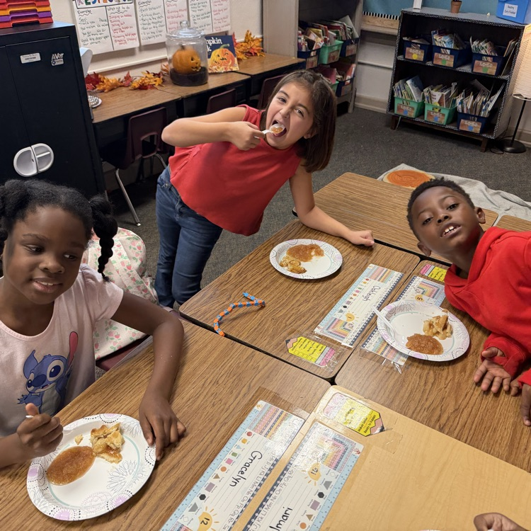 Mrs. A's homemade applesauce 