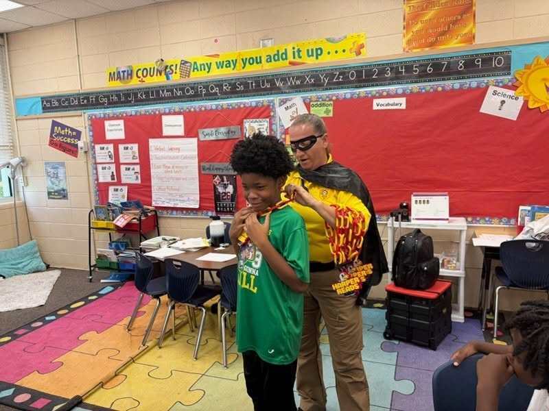 HES Sgt. Langston Super Ponytail Harper Readers 8