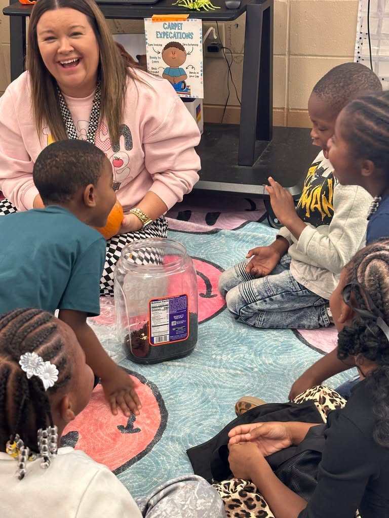 HES Kindergarten Pumpkins Science 5