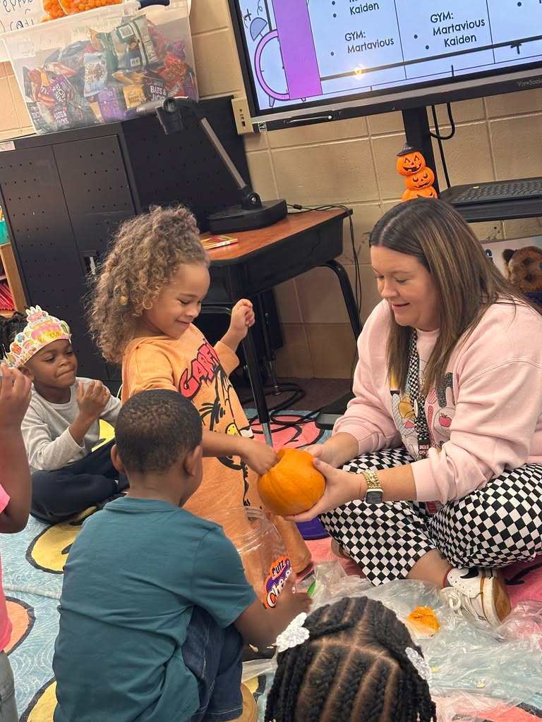 HES Kindergarten Pumpkins Science 1