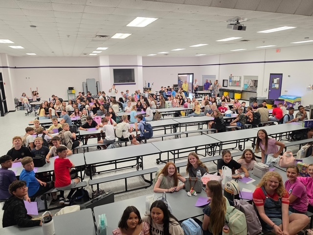 It was a great first morning back for our Thrall Tigers! A huge thank you to all our families for your patience during drop-off—seeing so many smiling faces at every campus made for a seamless start to the year!