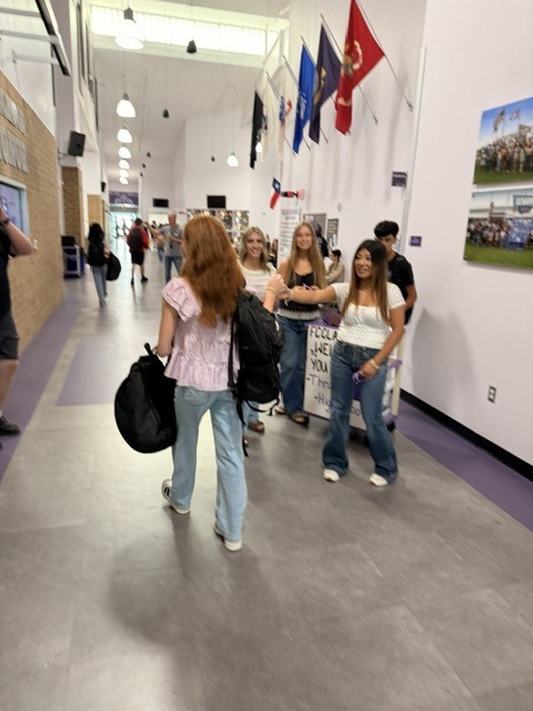 It was a great first morning back for our Thrall Tigers! A huge thank you to all our families for your patience during drop-off—seeing so many smiling faces at every campus made for a seamless start to the year!