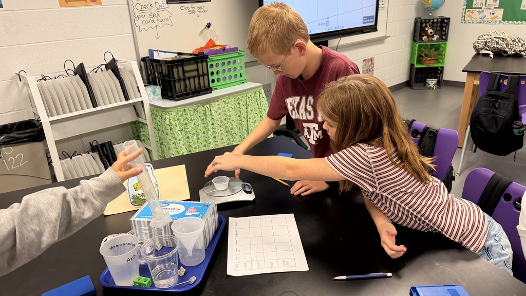 Our 6th grade scientists were busy in the lab exploring mass, volume and density! Students conducted hands-on experiments, took measurements, collected data, and used their observations to better understand how mass, volume, and density are related. We love seeing our students learning by doing, asking questions, and putting their science skills to work!