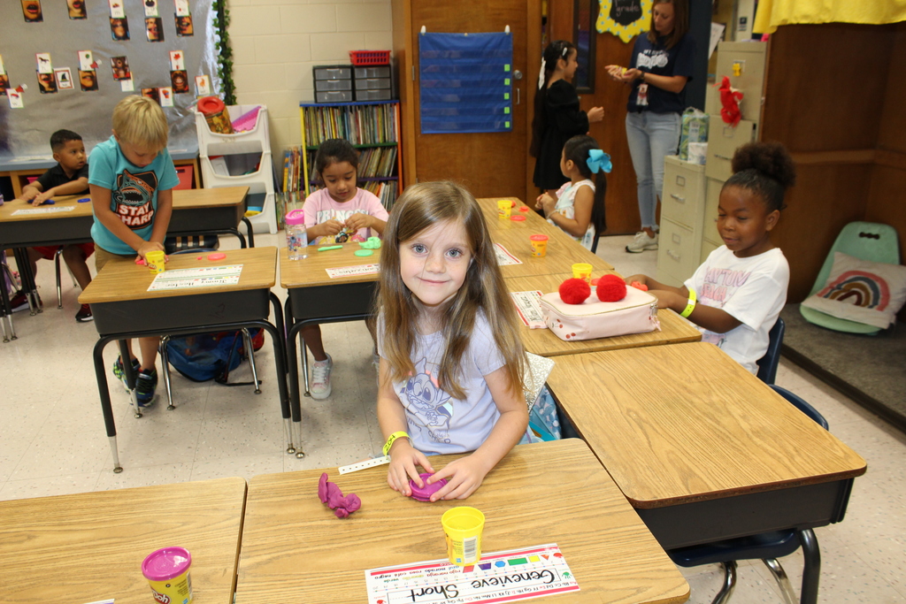 Students on the 1st day of school. 