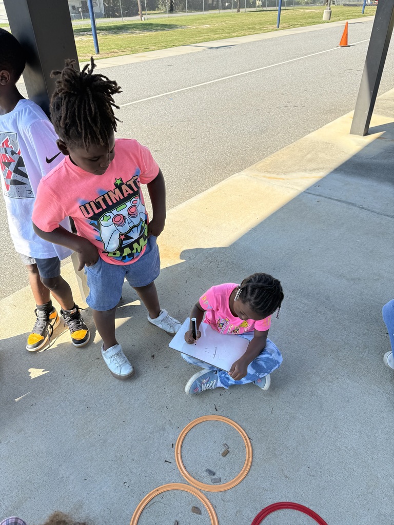 Mrs McRae’s class practiced math outside today with life size number bonds! We introduced fact families by using wood chips to represent the numbers and make addition and subtraction sentences!