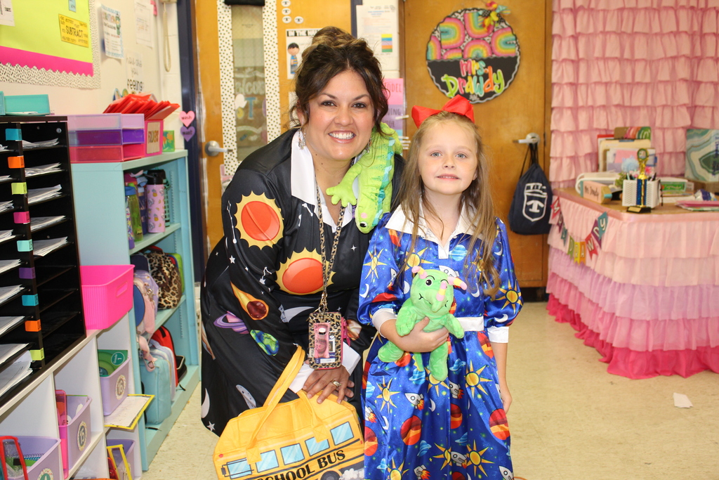 Dress up like a book character and GA Reads Day!