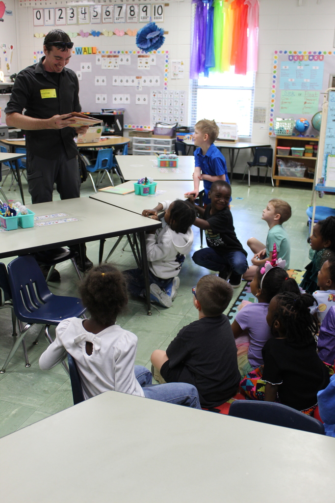 Classroom Guest Reader