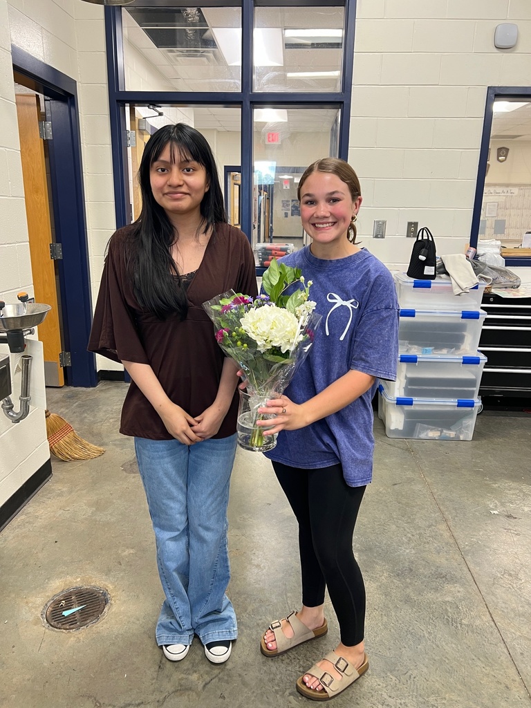 Wedding Season in the Floral Design Lab! (10)