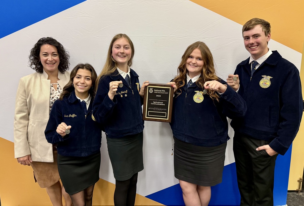 Agricultural Communications Team (3)