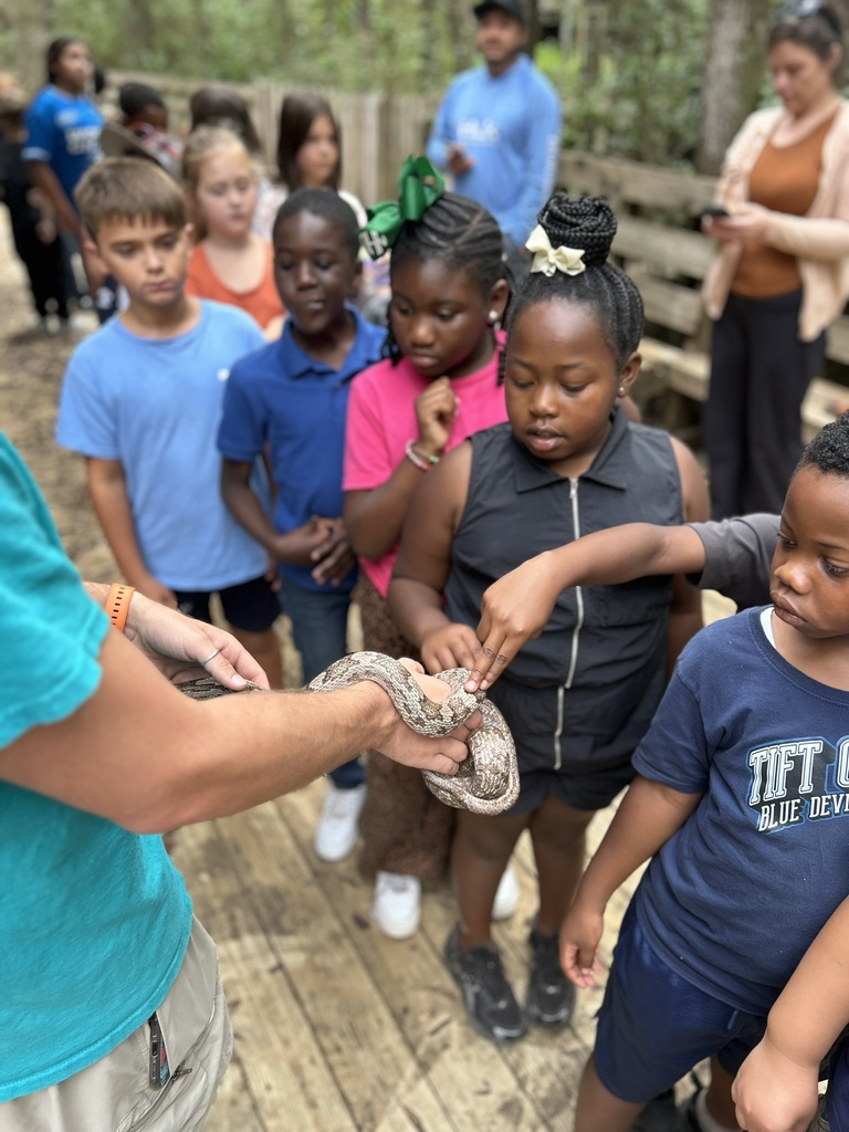Students learn about animal science.