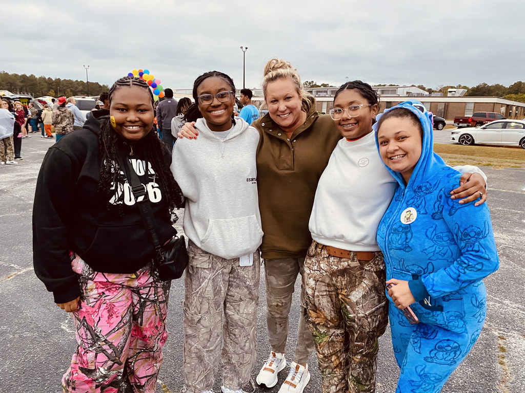 FCCLA & CTI Take on Trunk or Treat! (2)