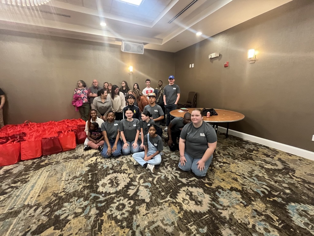 ROTC Book Wrapping Party1