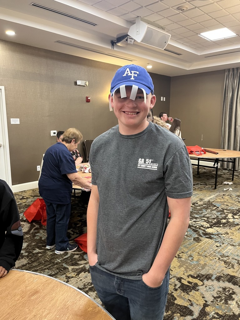 ROTC Book Wrapping Party3