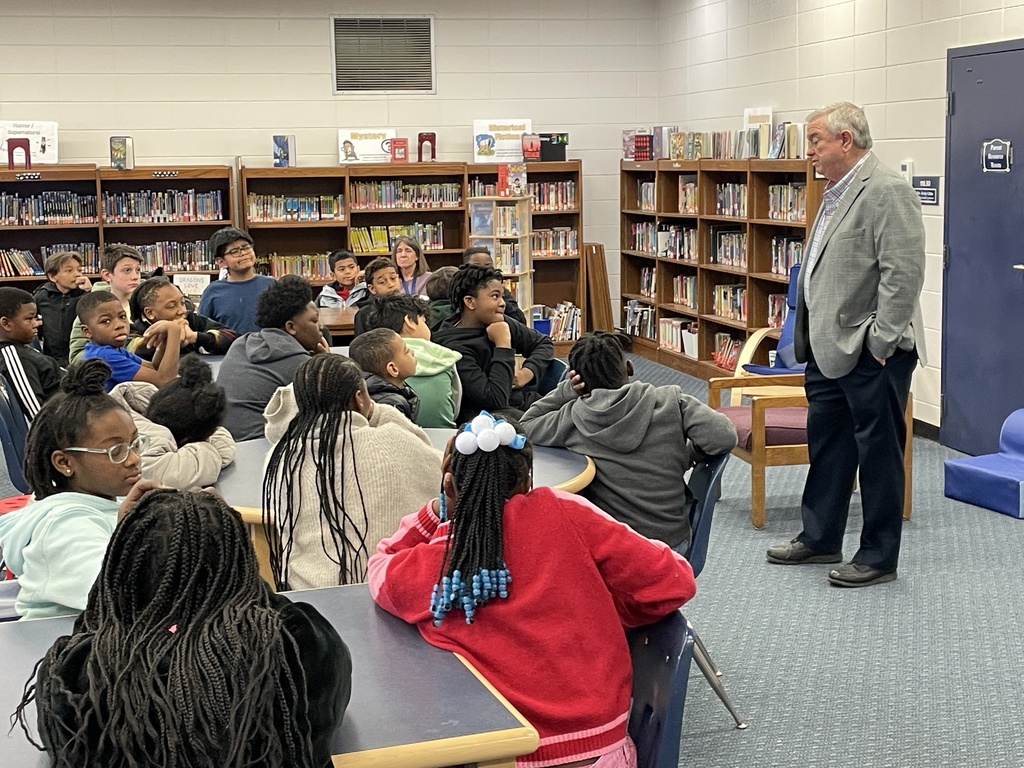 Today, MWE fourth graders had the privilege of hearing from Judge Benson, who spoke about the judicial system in Tift County and guided students as they prepare for the annual fourth-grade mock trial. We sincerely appreciate his time and commitment to educating our students.