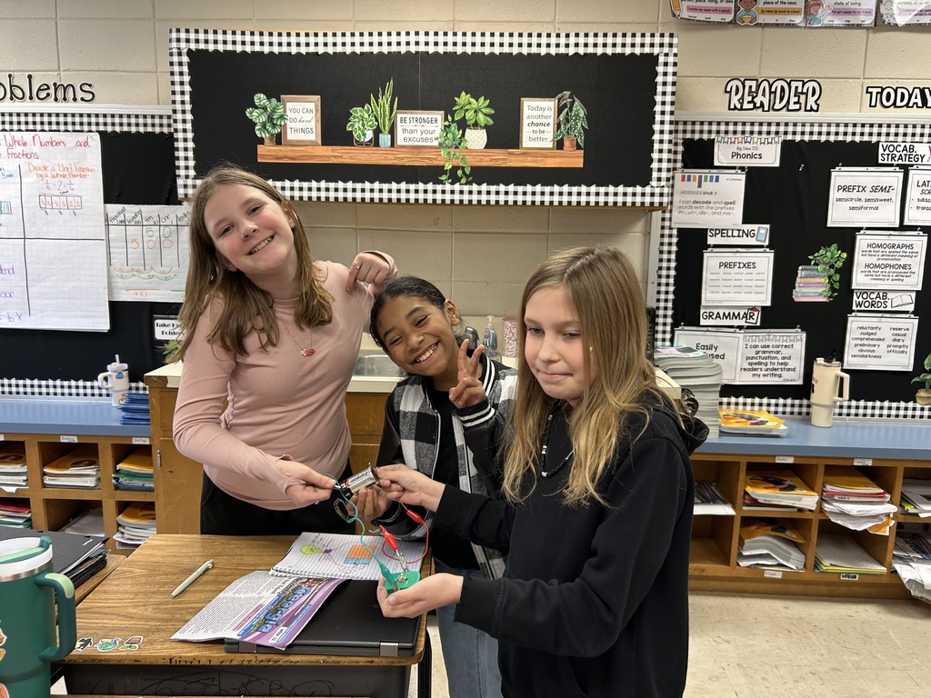 Mrs. Bennett's 5th grade class building circuits.