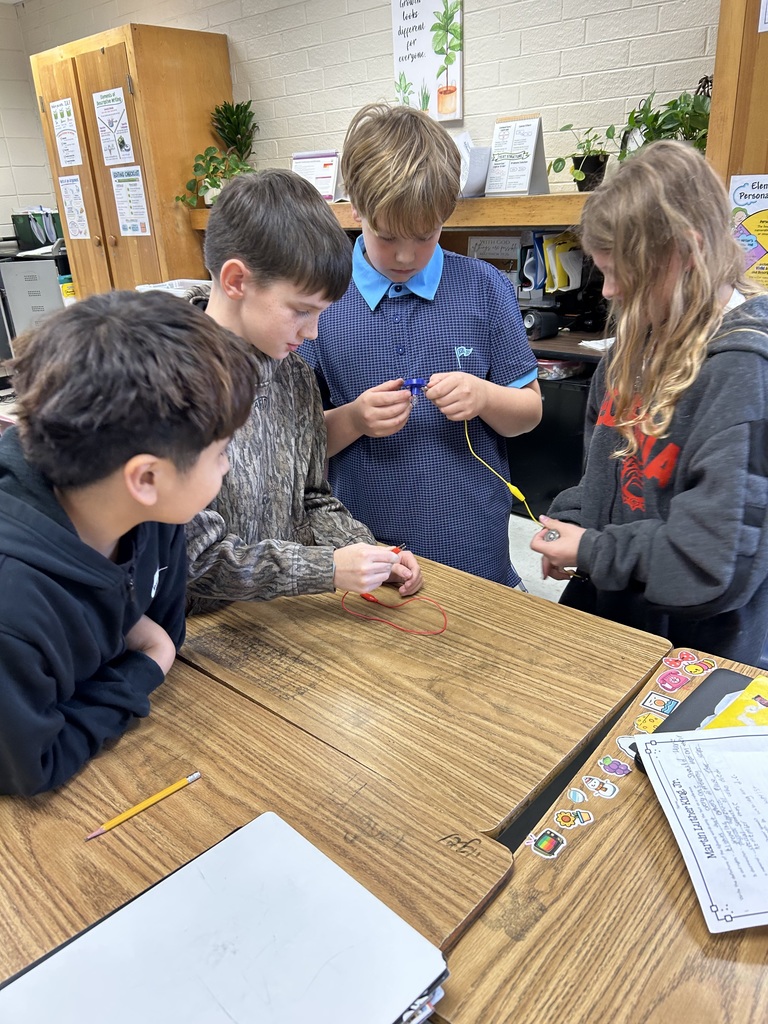 Mrs. Bennett's 5th grade class building circuits.