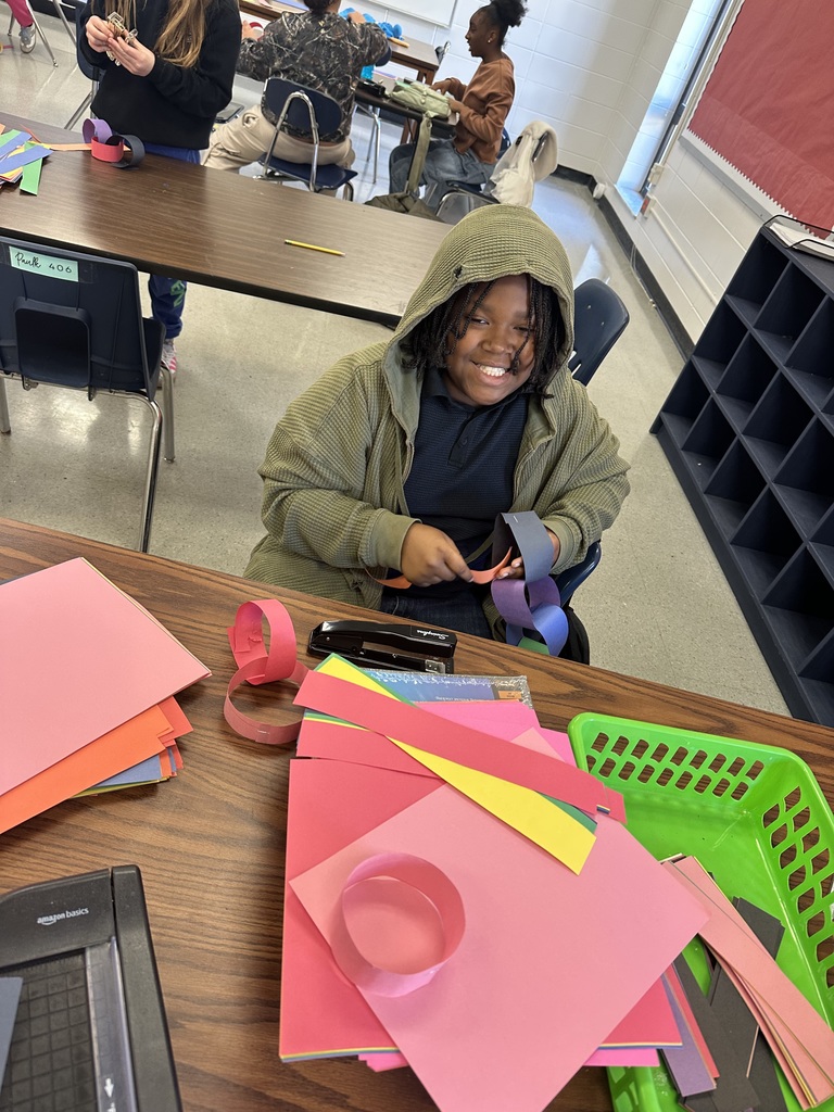 Art Club decorates for Read Across America!