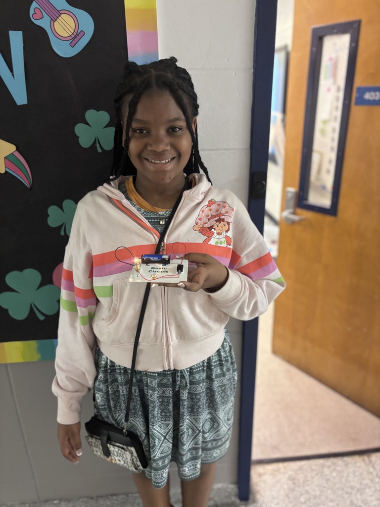Mrs. Mayberry's 5th graders lit up their learning with circuits! 🪫💡#wearejtr #4theT