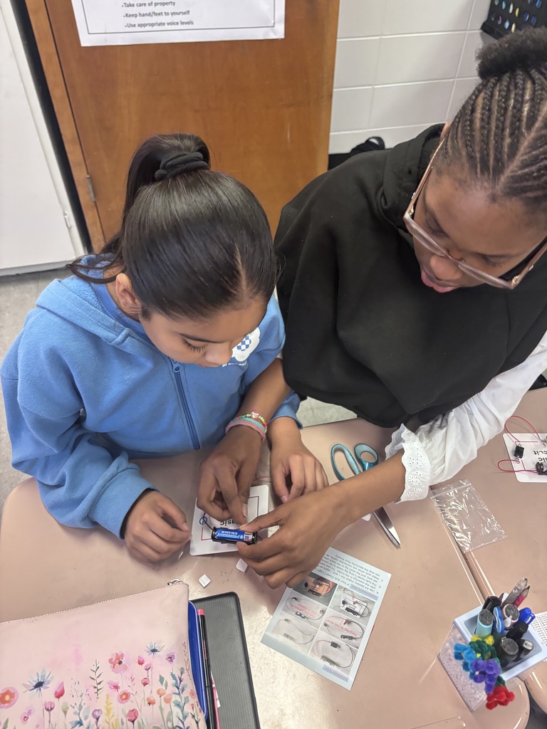 Mrs. Mayberry's 5th graders lit up their learning with circuits! 🪫💡#wearejtr #4theT