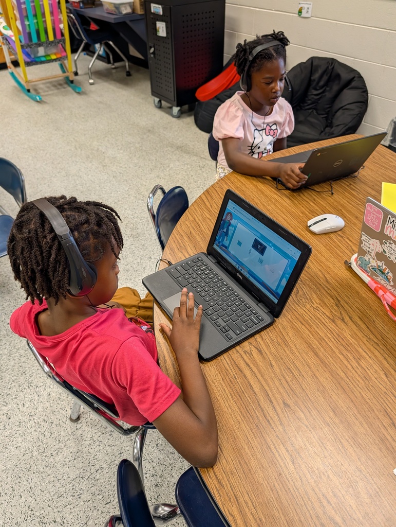 Students working hard during Summer Learning.