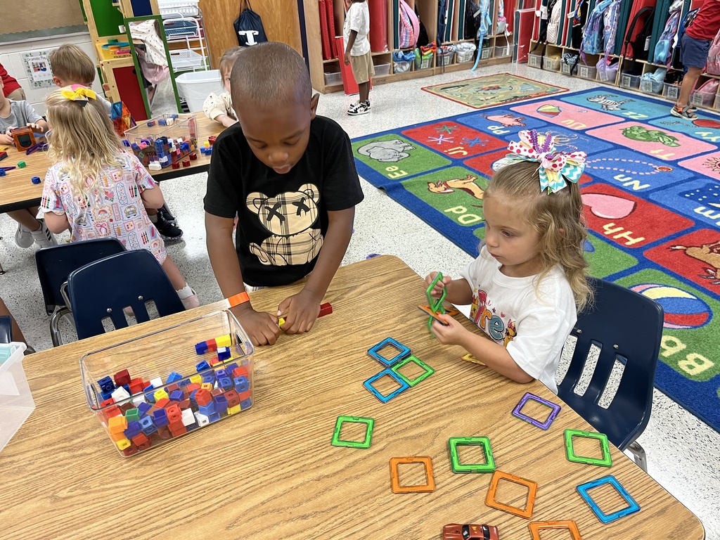 Smiles, giggles, and lots of learning! 😄✨ Ms. Elisa’s Pre-K students kicked off their first day by exploring learning centers and having fun with hands-on math manipulatives. What a great start to an exciting year! 🎉📚🔢💕