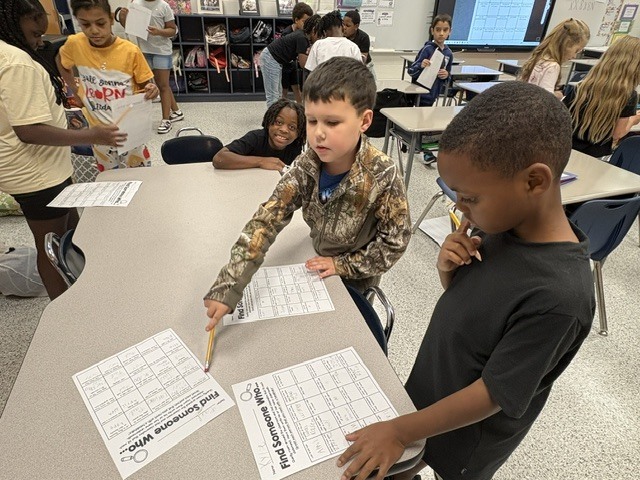 Mrs. Mercer's class gets to know each other.