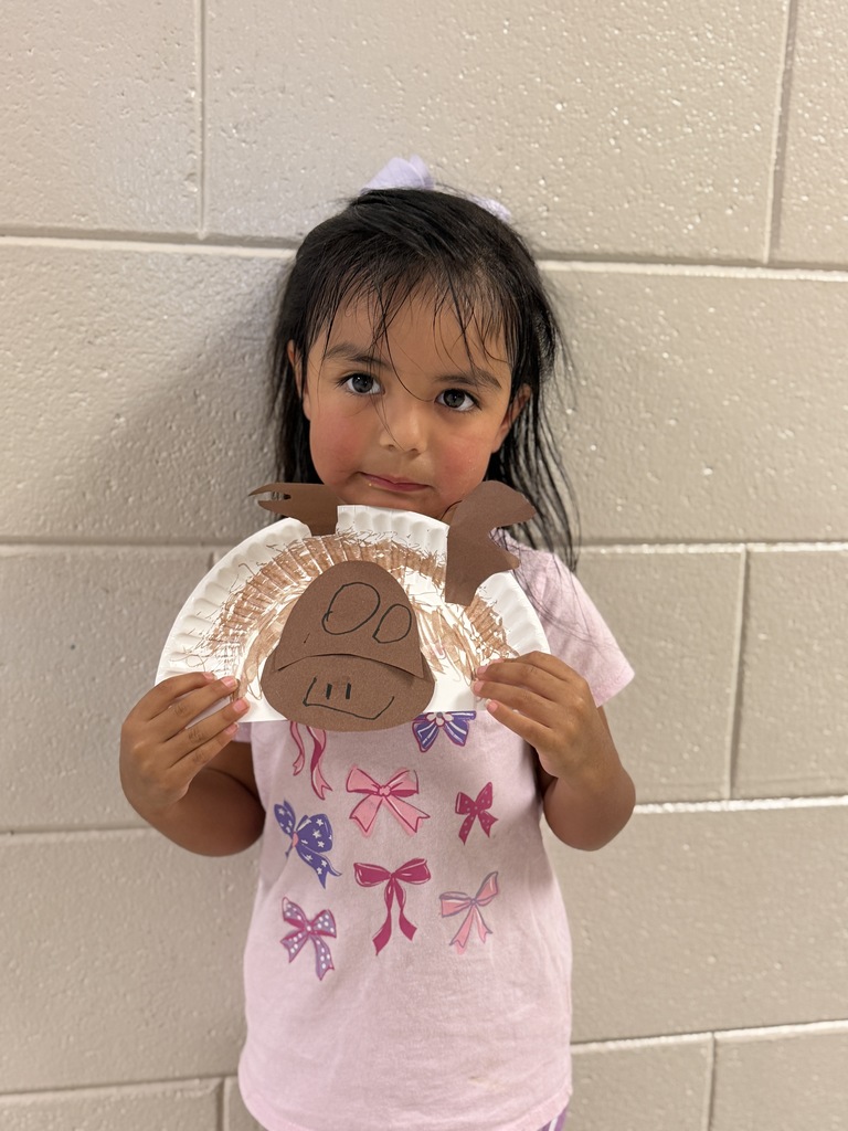 Mrs.Amber’s PreK class read the book “If You Give A Moose A Muffin.” They then created there own Moose.