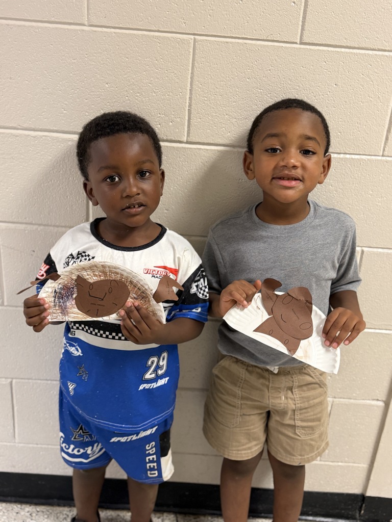 Mrs.Amber’s PreK class read the book “If You Give A Moose A Muffin.” They then created there own Moose.