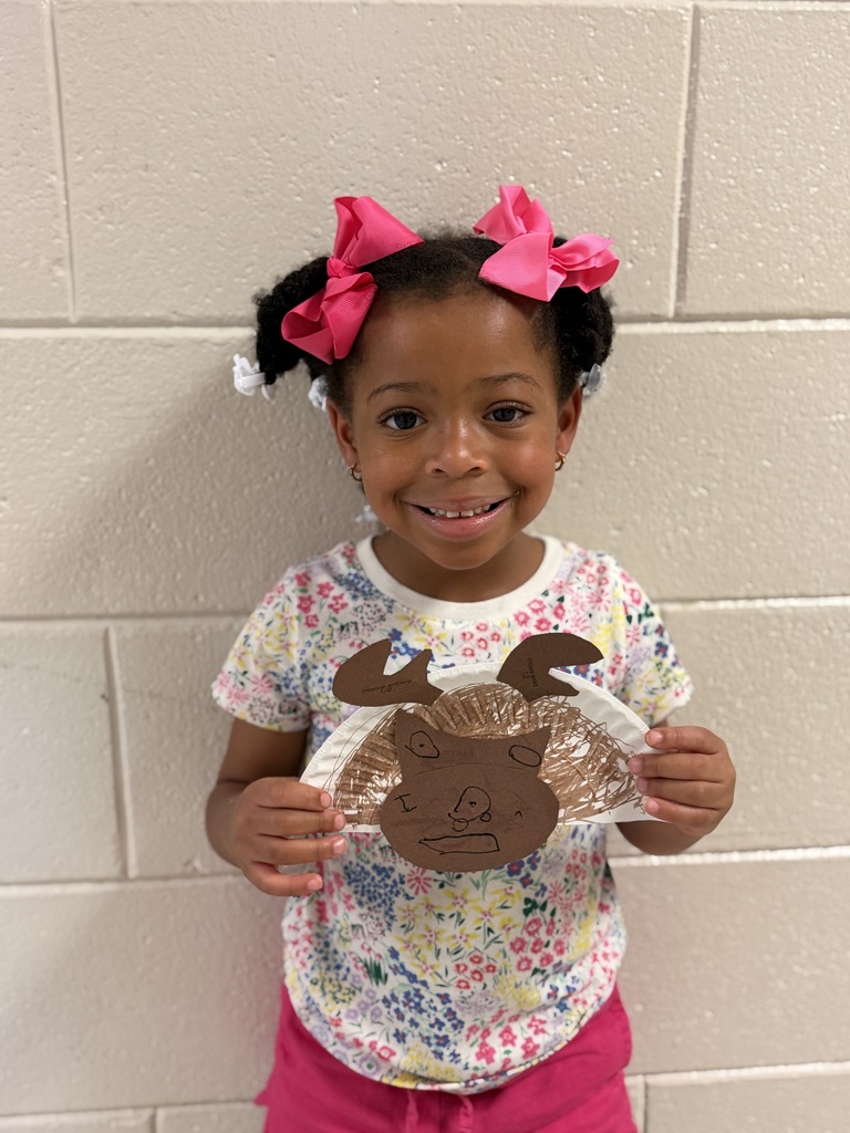 Mrs.Amber’s PreK class read the book “If You Give A Moose A Muffin.” They then created there own Moose.