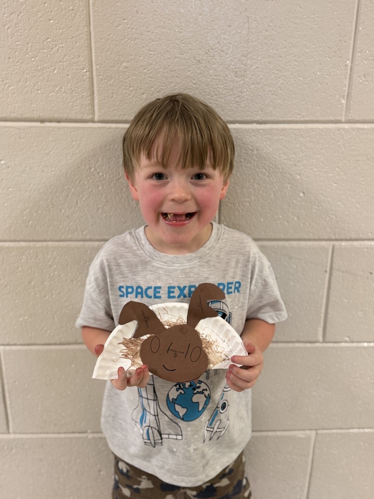 Mrs.Amber’s PreK class read the book “If You Give A Moose A Muffin.” They then created there own Moose.