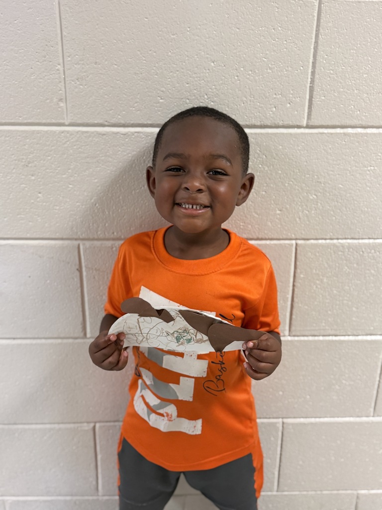 Mrs.Amber’s PreK class read the book “If You Give A Moose A Muffin.” They then created there own Moose.