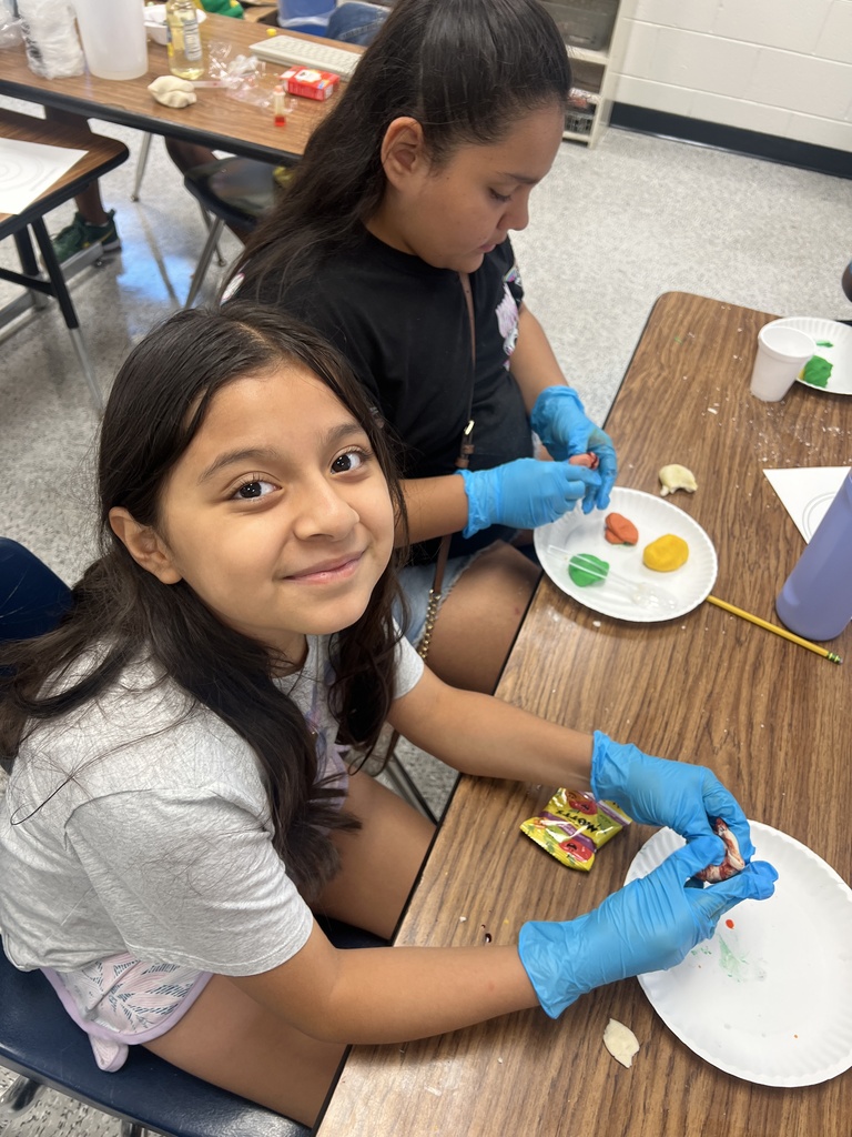 Mrs. Onyeri’s 5th-grade Gifted Resource class is gearing up to learn all about constructive and destructive forces, but first, they’re starting from the inside out! Students created their own Play-Doh in class and used it to build models of Earth's layers. This hands-on activity will give students a great reference point as they explore how and why Earth’s surface is constantly changing. 🌎💙 #wearejtr #4theT