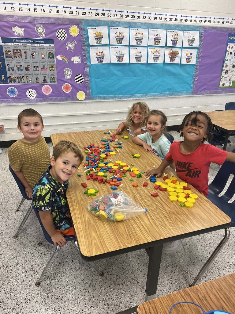 Students in Ms. Mitchell and Ms. Marchant's kindergarten classroom did a wonderful job practicing writing their letters and names and building patterns! We are so proud of these little learners and their hard work. 💙😀 #wearejtr #4theT