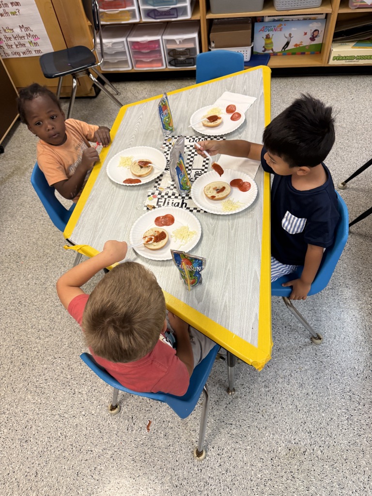 Mrs. Powell’s class has been learning all about friendships this week. We read Little Red Hen Makes a Pizza where we discussed the importance of working together as a team. Each student to got to create their own mini “pizza” to enjoy with their friends.
