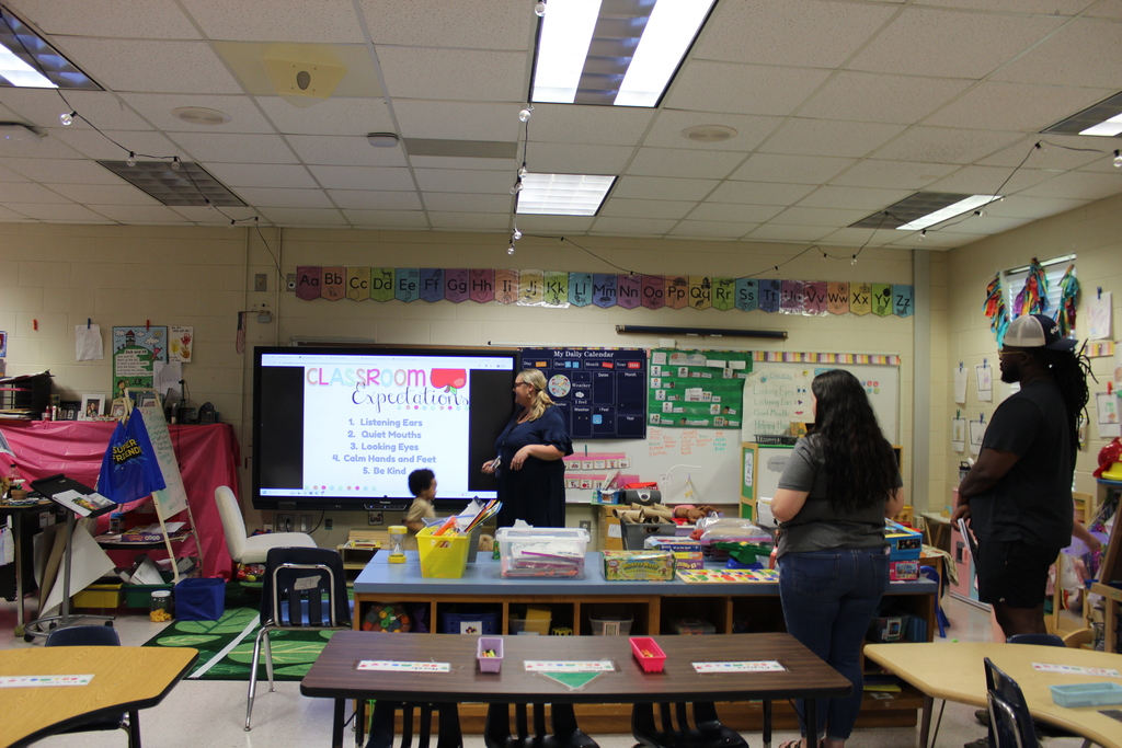 Omega Elementary School Title1/Open House night with teachers and parents.